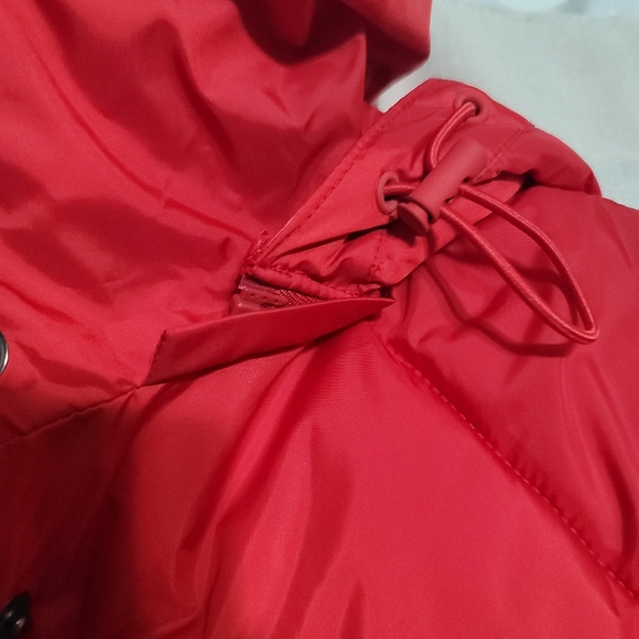 Red Gap Puffer Jacket (Size Small) - Picture 7 of 11